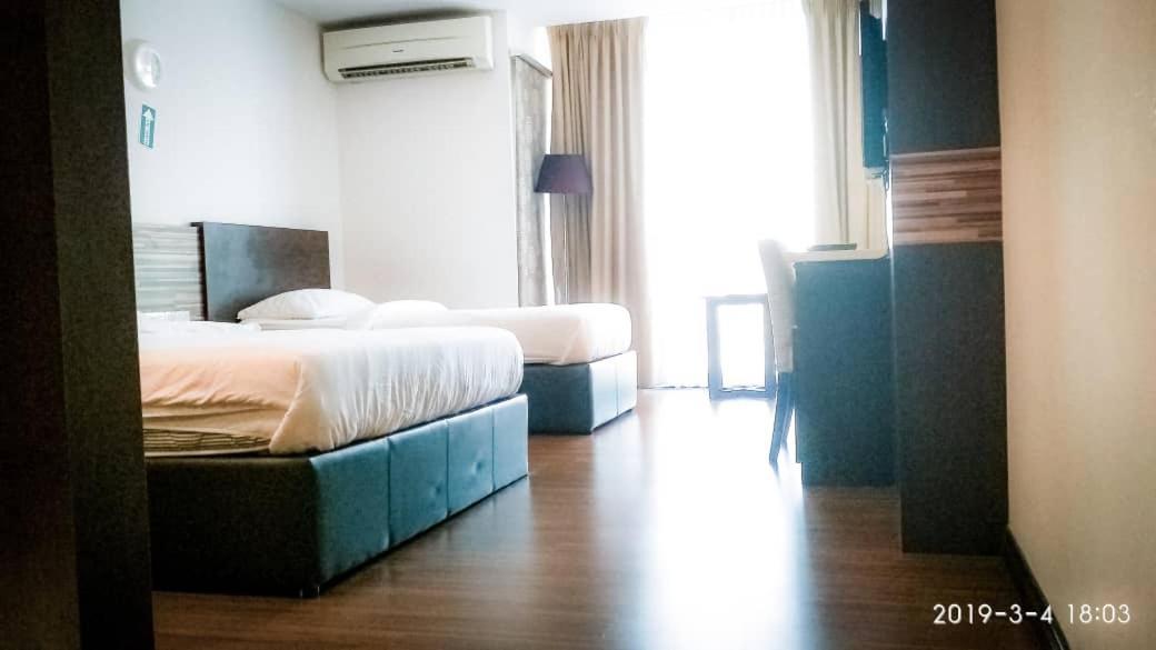 Berkat Studio Hotel โกตาบารู ภายนอก รูปภาพ