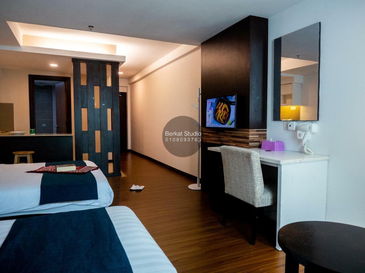 Berkat Studio Hotel โกตาบารู ภายนอก รูปภาพ