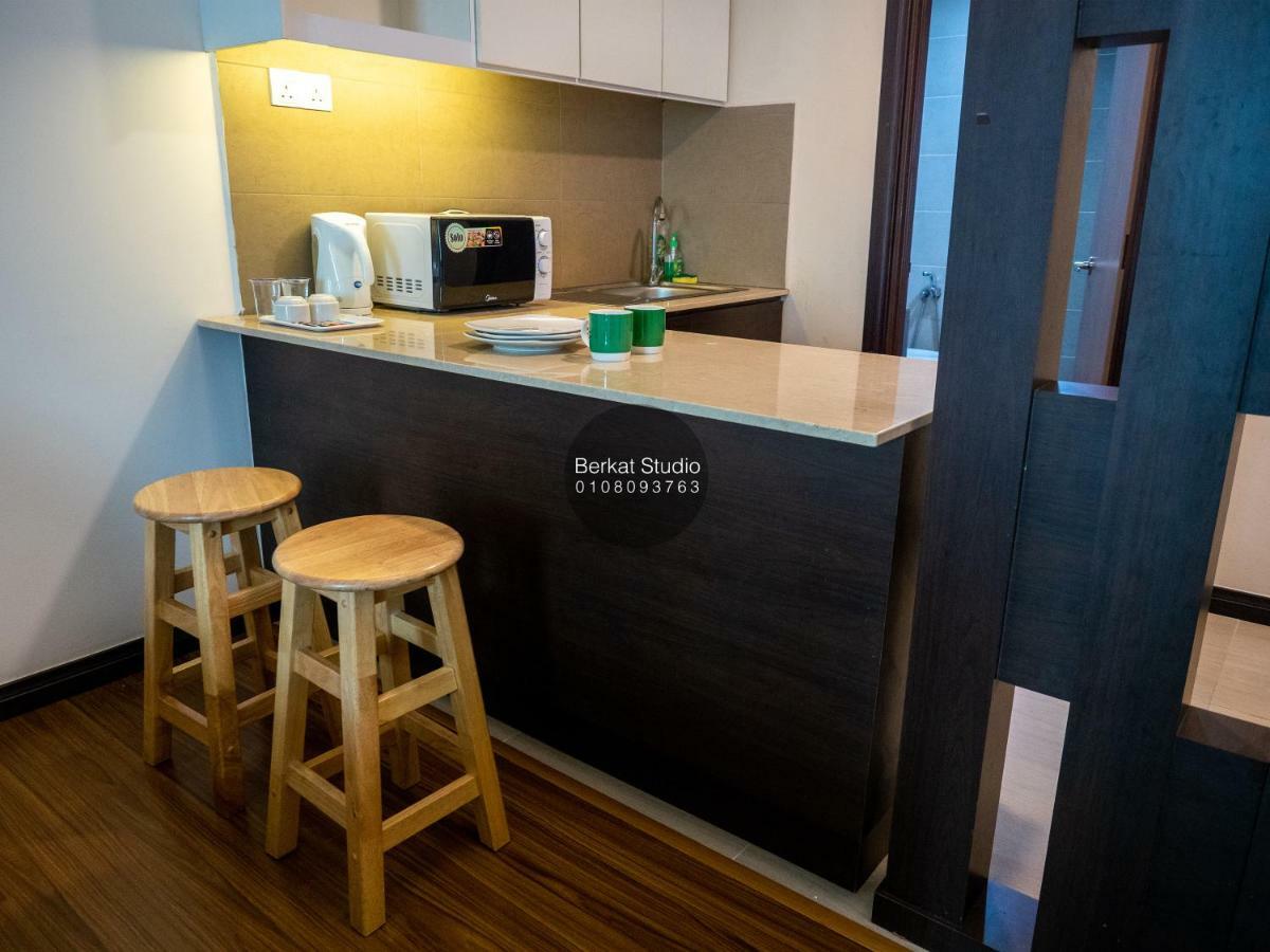 Berkat Studio Hotel โกตาบารู ภายนอก รูปภาพ